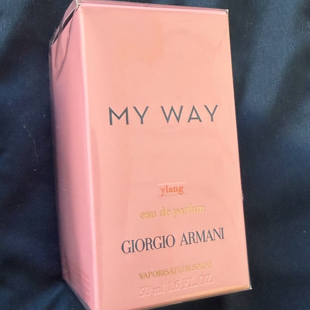 Giorgio Armani Pink Box Fragrance